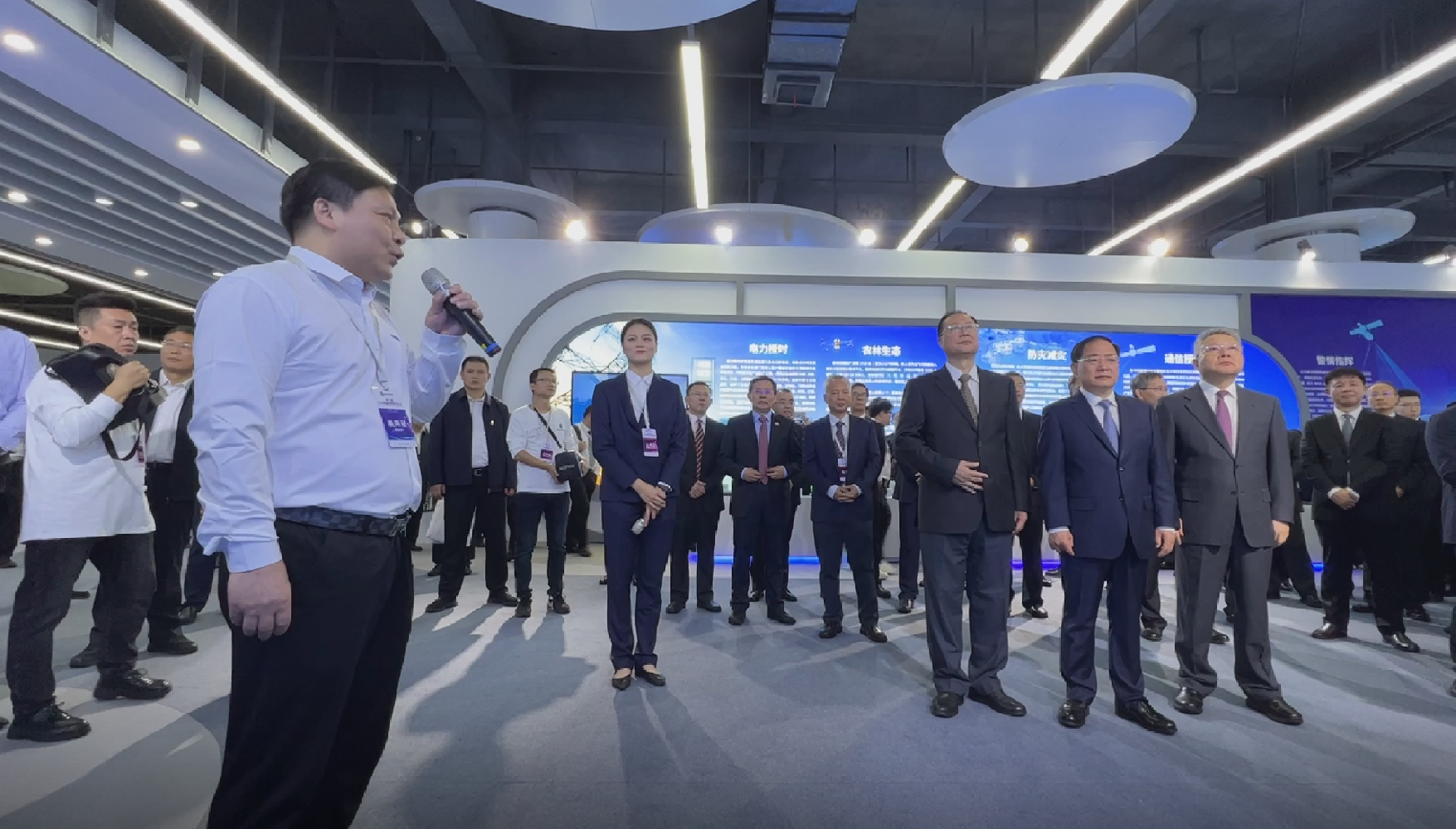 同世界，共北斗丨精飛智能亮相第二屆北斗規(guī)模應(yīng)用國(guó)際峰會(huì)